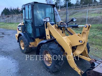 Caterpillar 906M Wheel Loader