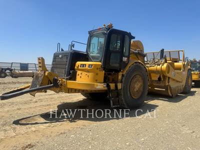 Caterpillar 657 Scraper