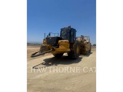 Caterpillar 657 Scraper