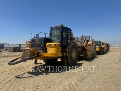 Caterpillar 657 Scraper