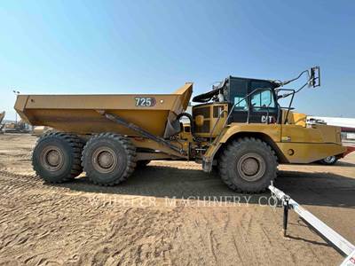 Caterpillar 725 Articulated Truck
