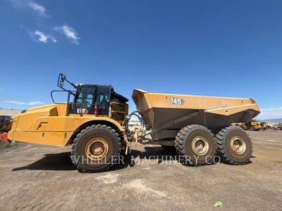 Caterpillar 745 Articulated Truck