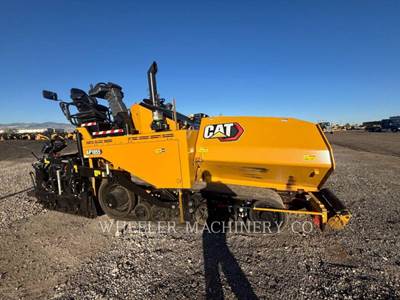 Caterpillar AP1055 Asphalt Paver