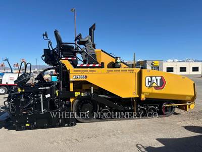 Caterpillar AP-1055 Asphalt Paver