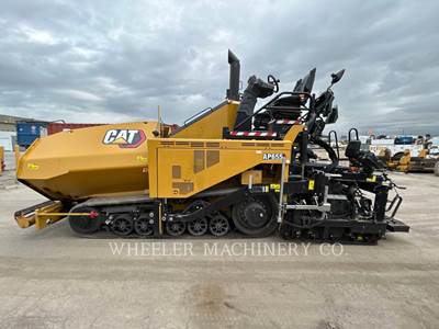 Caterpillar AP-655 Asphalt Paver