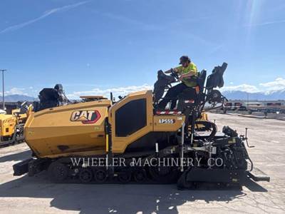 Caterpillar AP555 Asphalt Paver