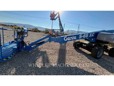 Genie S-65XC Boom Lift
