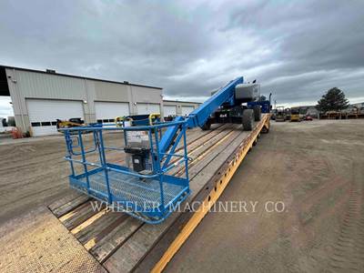 Genie S-65XC Boom Lift
