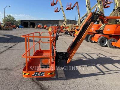 JLG 460SJ Boom Lift