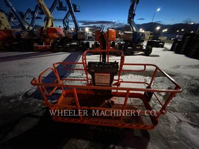JLG 660SJ Boom Lift