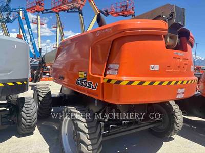 JLG 660SJ Boom Lift