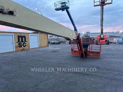 JLG 860SJ Boom Lift