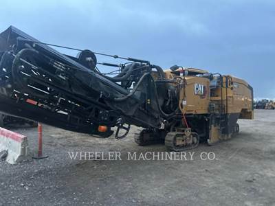 Caterpillar PM822 Track Cold Planer