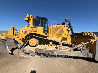 Caterpillar D8T Dozer