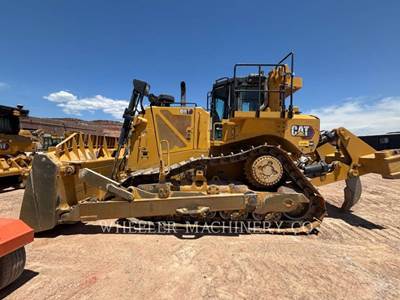 Caterpillar D8T Dozer