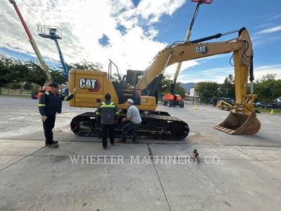 Caterpillar 320 Excavator