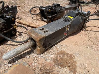 Caterpillar HM 320 130 Hammer