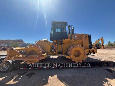 Caterpillar 815 Soil Compactor
