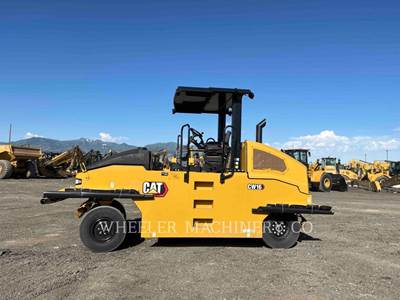 Caterpillar CW16 Pneumatic Tired Roller