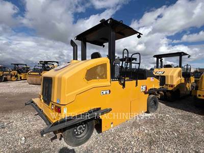 Caterpillar CW16 Pneumatic Tired Roller