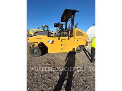 Caterpillar CW16 Pneumatic Tired Roller