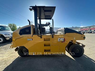 Caterpillar CW16 Pneumatic Tired Roller