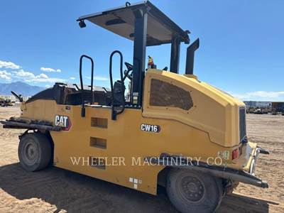 Caterpillar CW16 Pneumatic Tired Roller