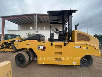 Caterpillar CW16 Pneumatic Tired Roller