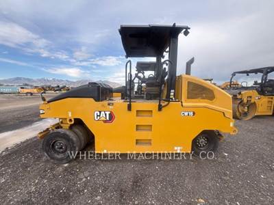 Caterpillar CW16 Pneumatic Tired Roller