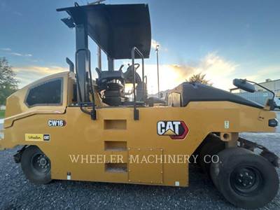 Caterpillar CW16 Pneumatic Tired Roller