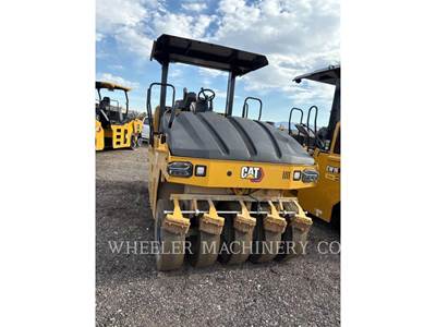 Caterpillar CW16 Pneumatic Tired Roller