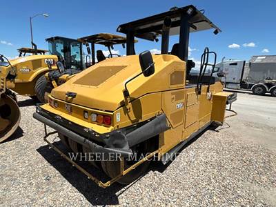 Caterpillar CW34 Pneumatic Tired Roller
