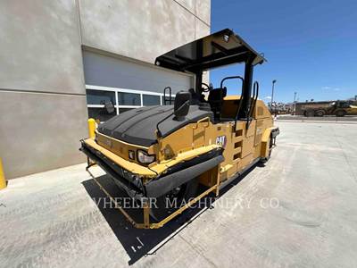 Caterpillar CW34 Pneumatic Tired Roller