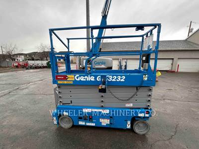 Genie GS-3232 Scissor Lift