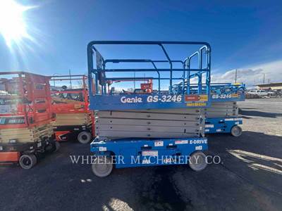 Genie GS-3246 Scissor Lift