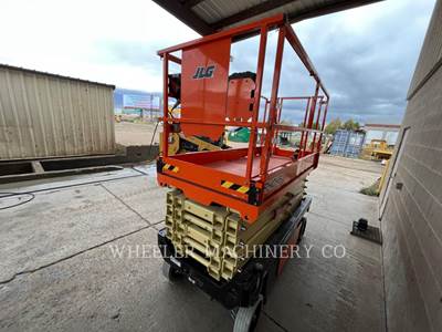 JLG R4045 Scissor Lift