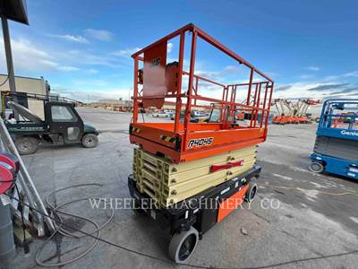 JLG R4045 Scissor Lift