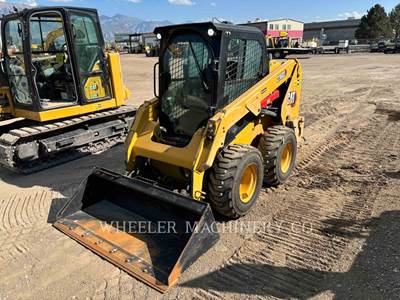 Caterpillar 236D3 Skid Steer