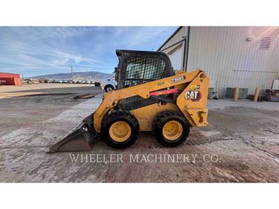 Caterpillar 236D3 Skid Steer