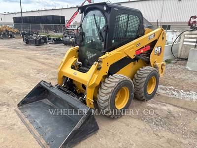 Caterpillar 236D3 Skid Steer