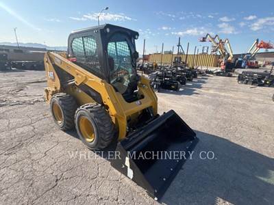Caterpillar 236D3 Skid Steer