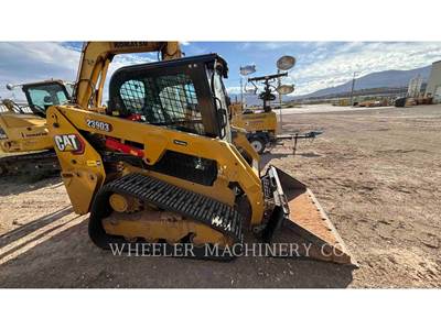 Caterpillar 239D3 Skid Steer