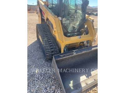 Caterpillar 239D3 Skid Steer