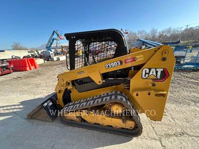 Caterpillar 239D3 Compact Track Loader