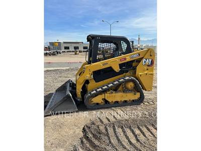 Caterpillar 239D3 Compact Track Loader