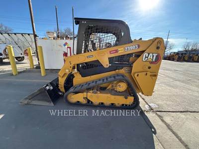 Caterpillar 239D3 Compact Track Loader