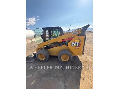 Caterpillar 272D3 Skid Steer