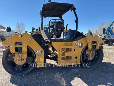 Caterpillar CB13 Tandem Vibratory Roller