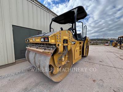 Caterpillar CB13 Tandem Vibratory Roller