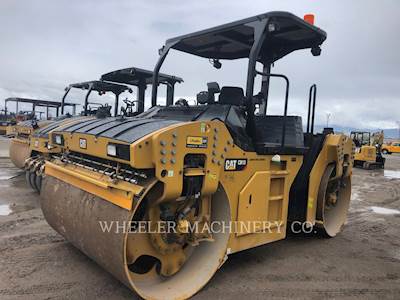 Caterpillar CB15 Smooth Drum Roller Compactor